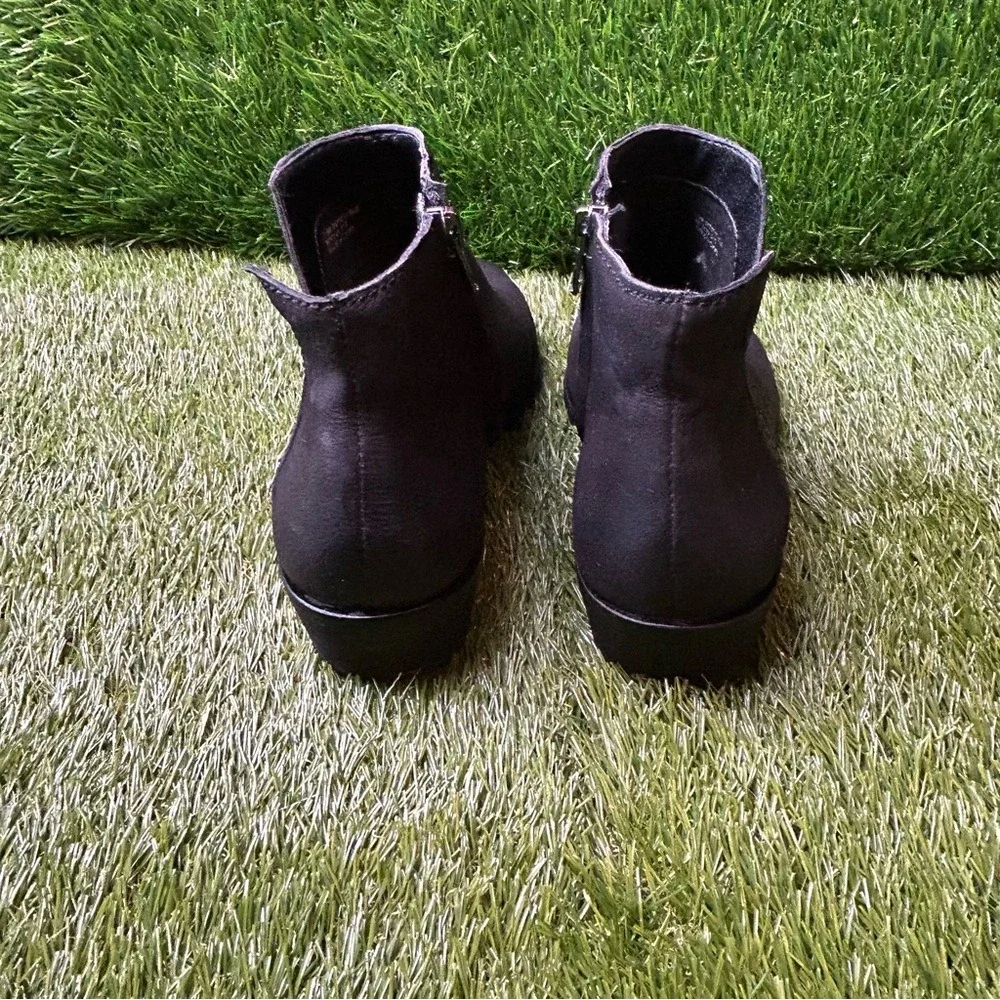 Frye and Co Women Black Leather Ankle Bootie Side Zip Low Heel 7.5M‎ 3470711-BLK